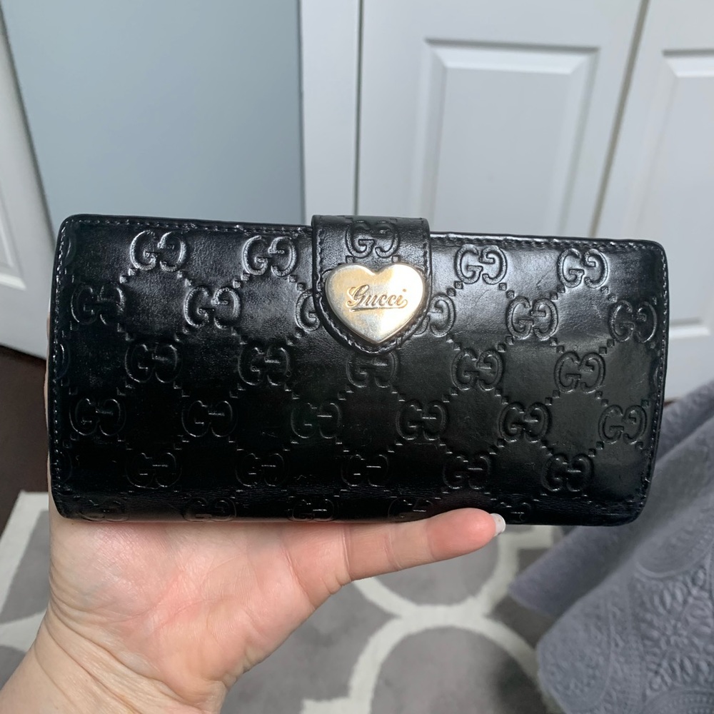 Authentic Gucci leather wallet